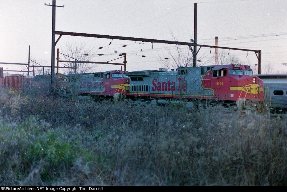 ATSF 664, 536 on CSC Q417